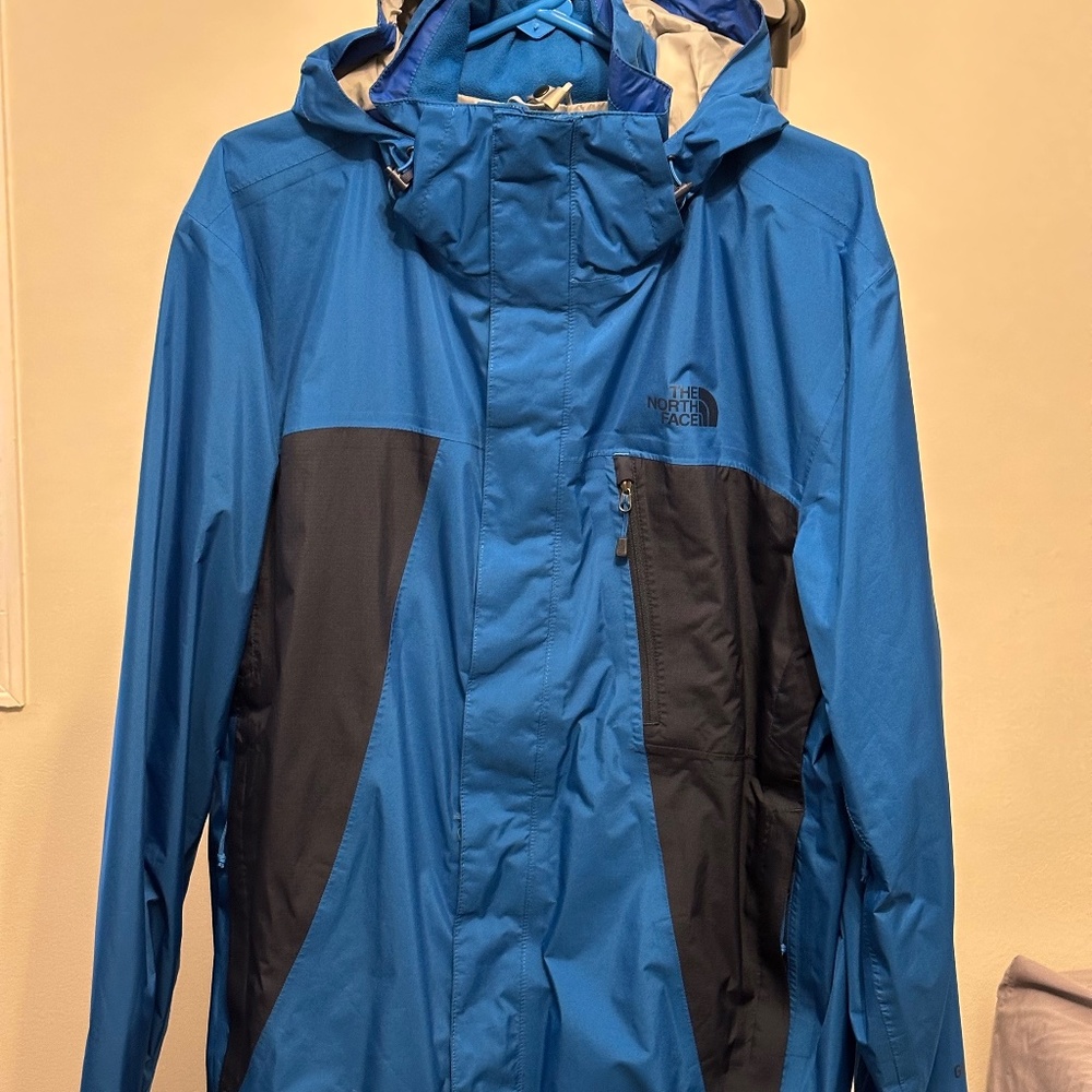 The North Face Goretex Shell Jacket - Large